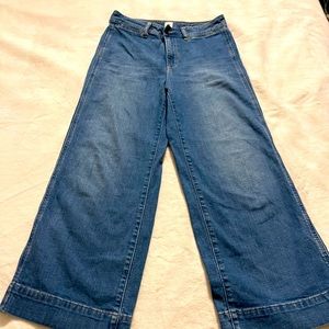 Gap Wide leg cropped jeans